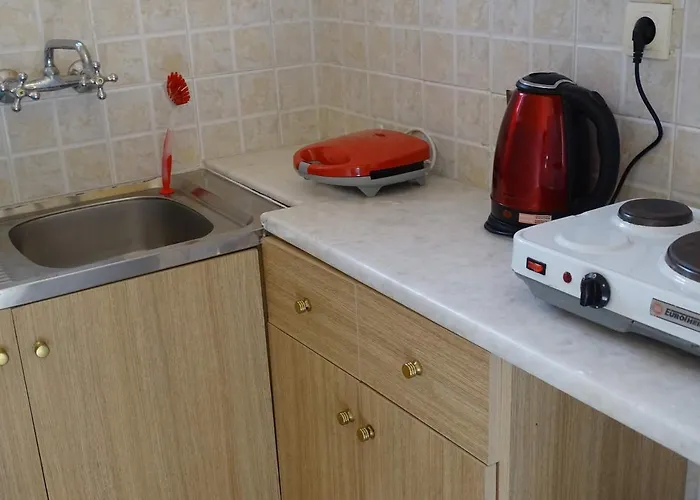 Ξενοδοχείο με διαμερίσματα Krina 2*