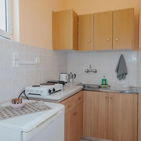 Krina מלון דירות ארגאסי