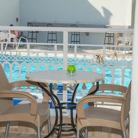 Krina מלון דירות ארגאסי